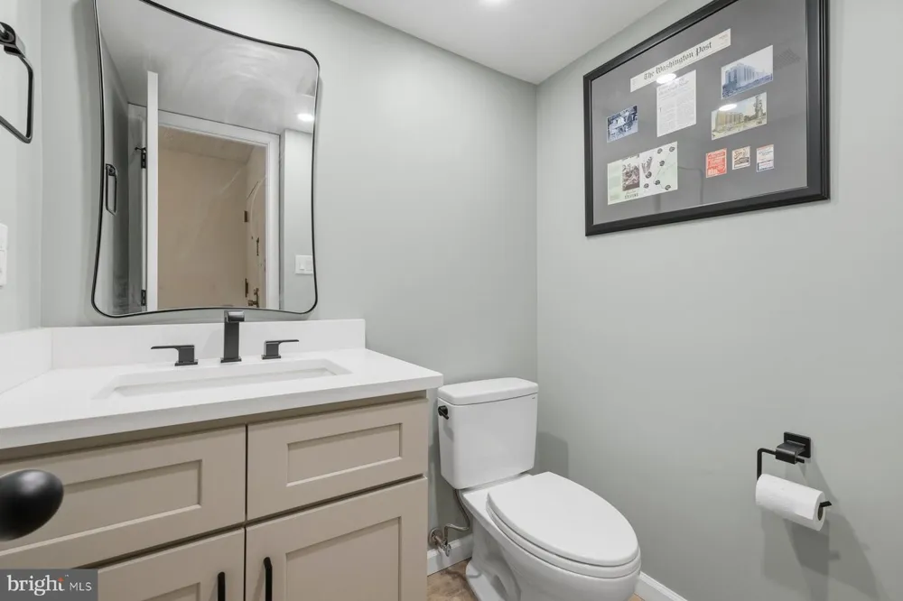 1101 S ARLINGTON RIDGE ROAD #1109 Arlington, VA 22202
