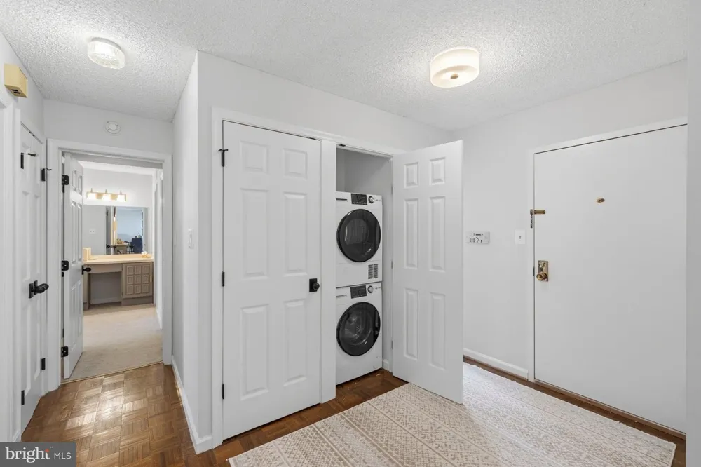 1101 S ARLINGTON RIDGE ROAD #1109 Arlington, VA 22202