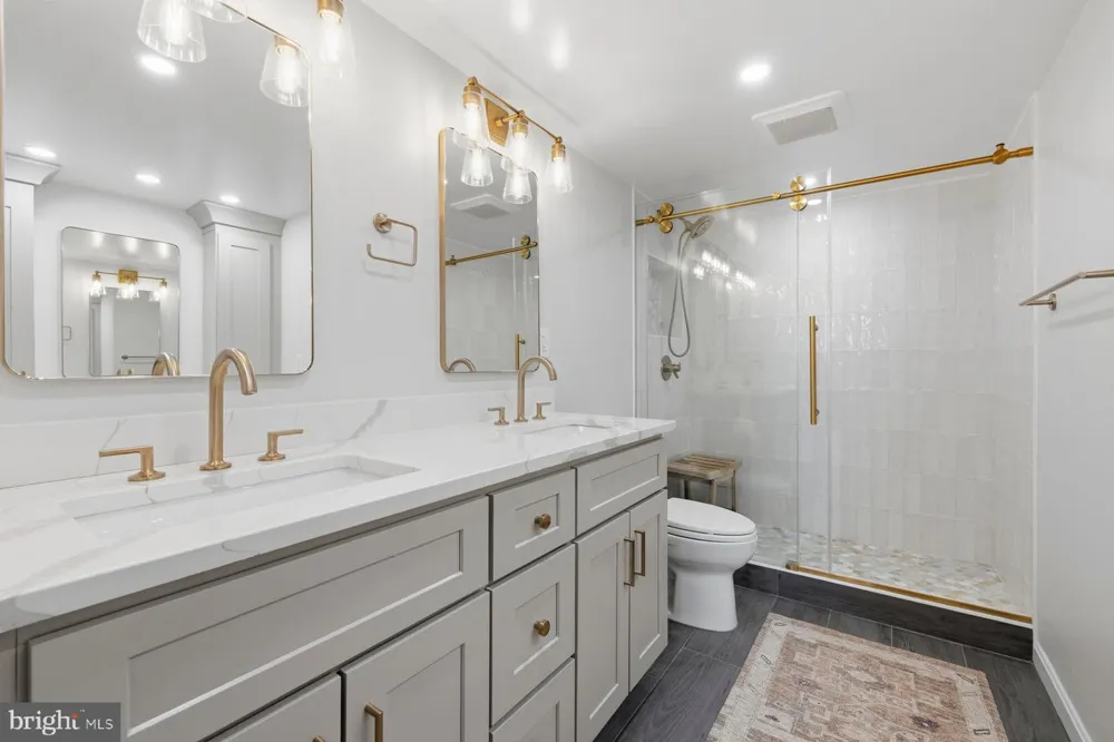 1101 S ARLINGTON RIDGE ROAD #1109 Arlington, VA 22202