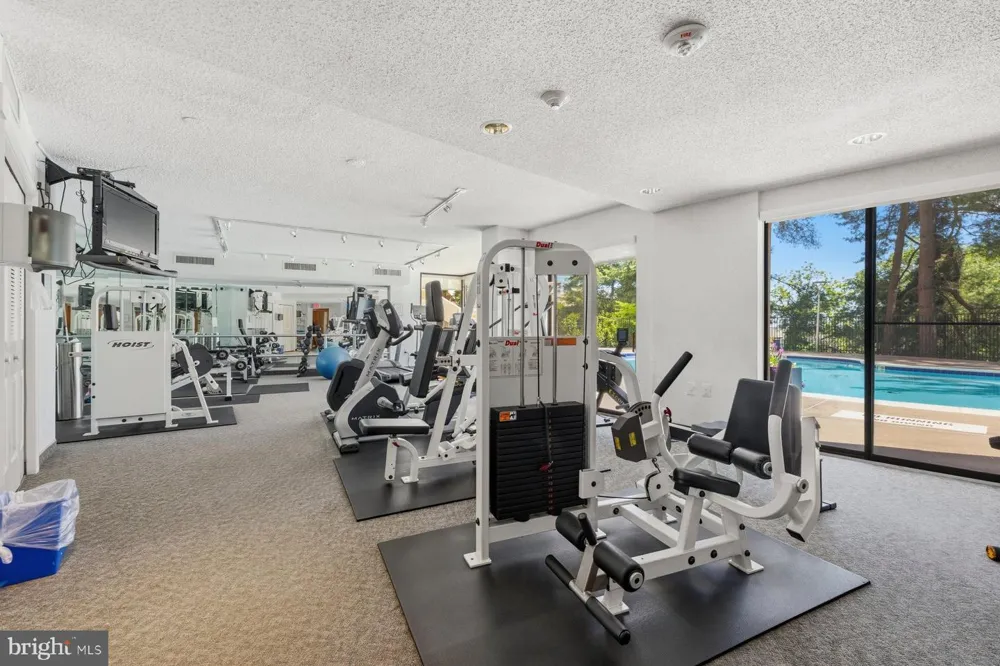 1101 S ARLINGTON RIDGE ROAD #1109 Arlington, VA 22202
