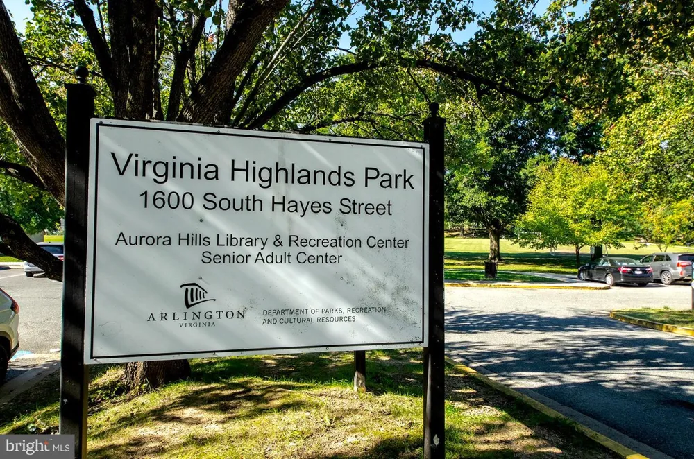 1101 S ARLINGTON RIDGE ROAD #1109 Arlington, VA 22202