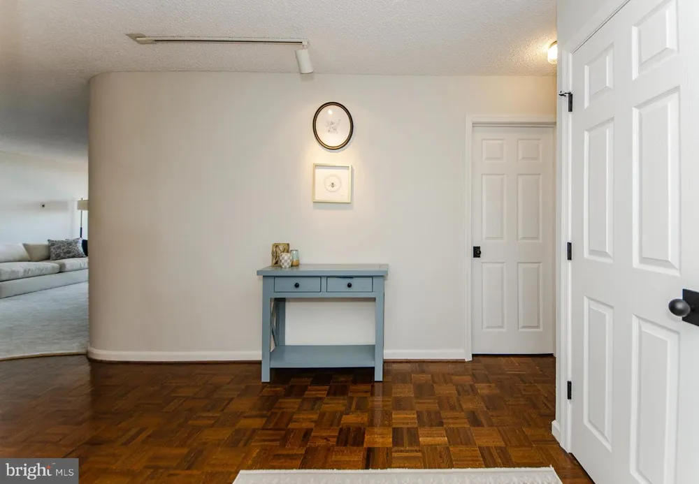1101 S ARLINGTON RIDGE ROAD #1109 Arlington, VA 22202
