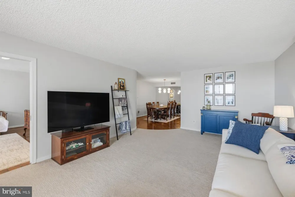 1101 S ARLINGTON RIDGE ROAD #1109 Arlington, VA 22202