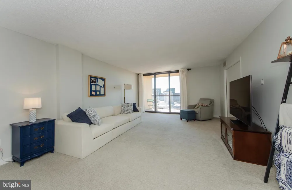 1101 S ARLINGTON RIDGE ROAD #1109 Arlington, VA 22202