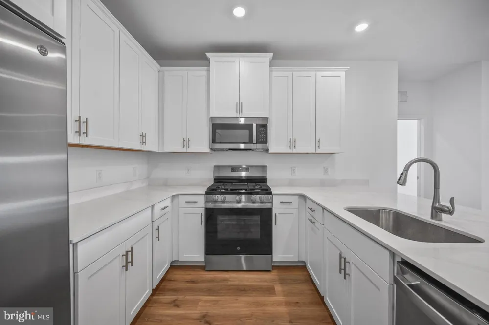 29305 RADFORD COURT Monroe Township, NJ 08831