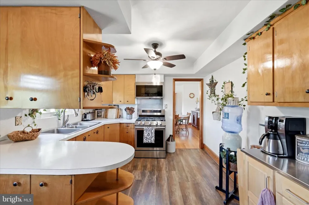 9581 VALLEY ROAD Berkeley Springs, WV 25411