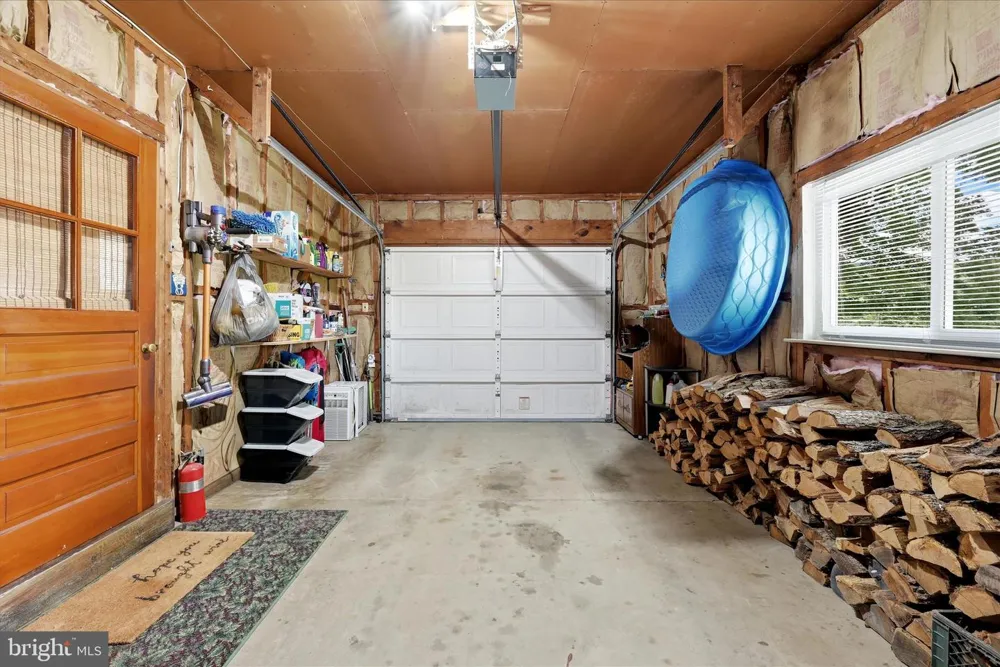9581 VALLEY ROAD Berkeley Springs, WV 25411