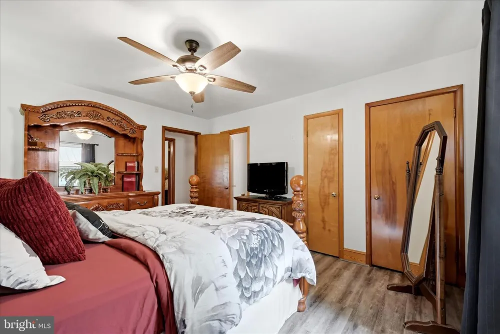 9581 VALLEY ROAD Berkeley Springs, WV 25411