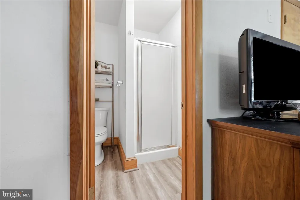 9581 VALLEY ROAD Berkeley Springs, WV 25411