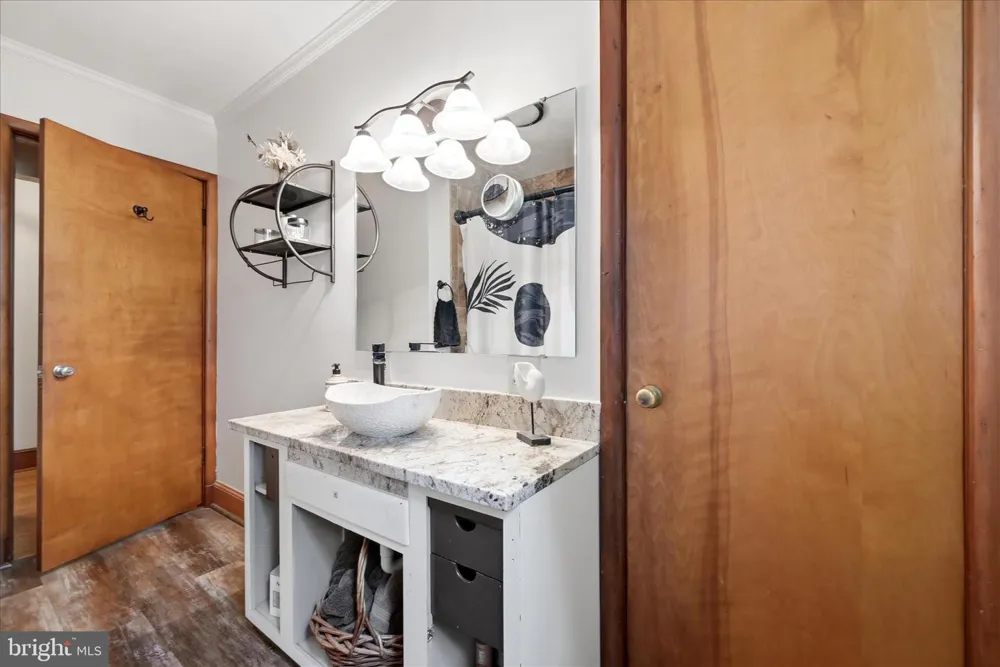 9581 VALLEY ROAD Berkeley Springs, WV 25411
