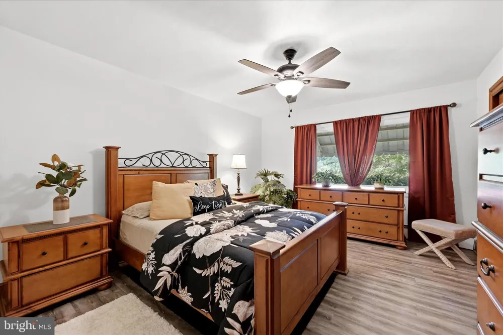 9581 VALLEY ROAD Berkeley Springs, WV 25411