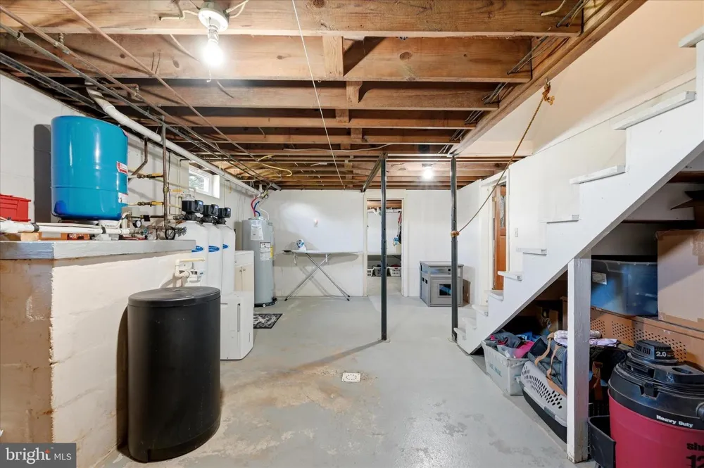 9581 VALLEY ROAD Berkeley Springs, WV 25411