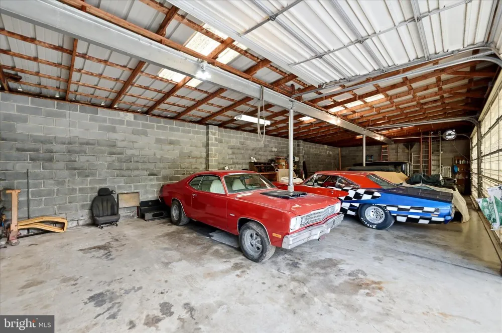 9581 VALLEY ROAD Berkeley Springs, WV 25411
