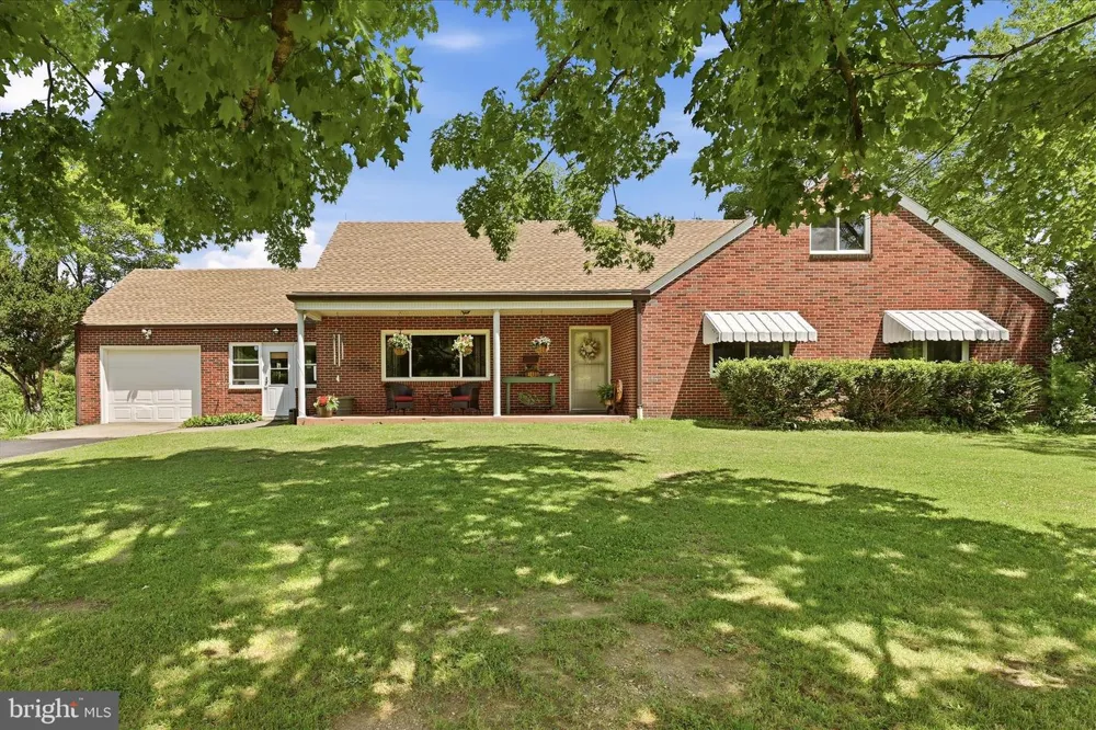9581 VALLEY ROAD Berkeley Springs, WV 25411