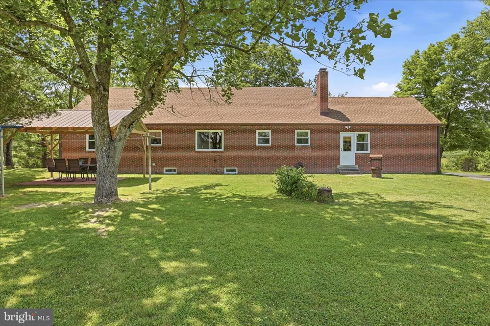 9581 VALLEY ROAD Berkeley Springs, WV 25411