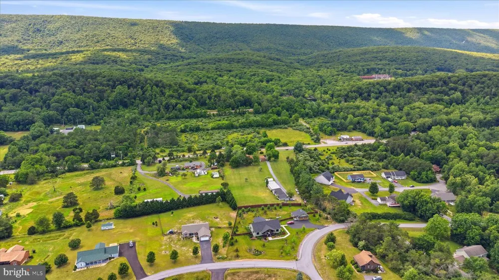 9581 VALLEY ROAD Berkeley Springs, WV 25411