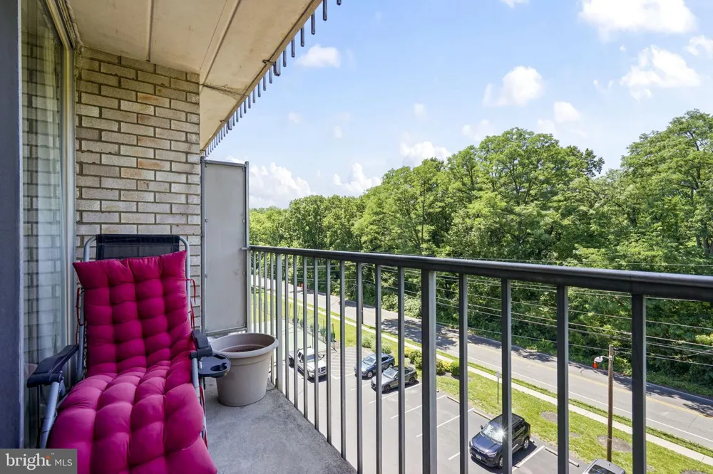 526 PLAYA DEL SOL Cherry Hill, NJ 08002