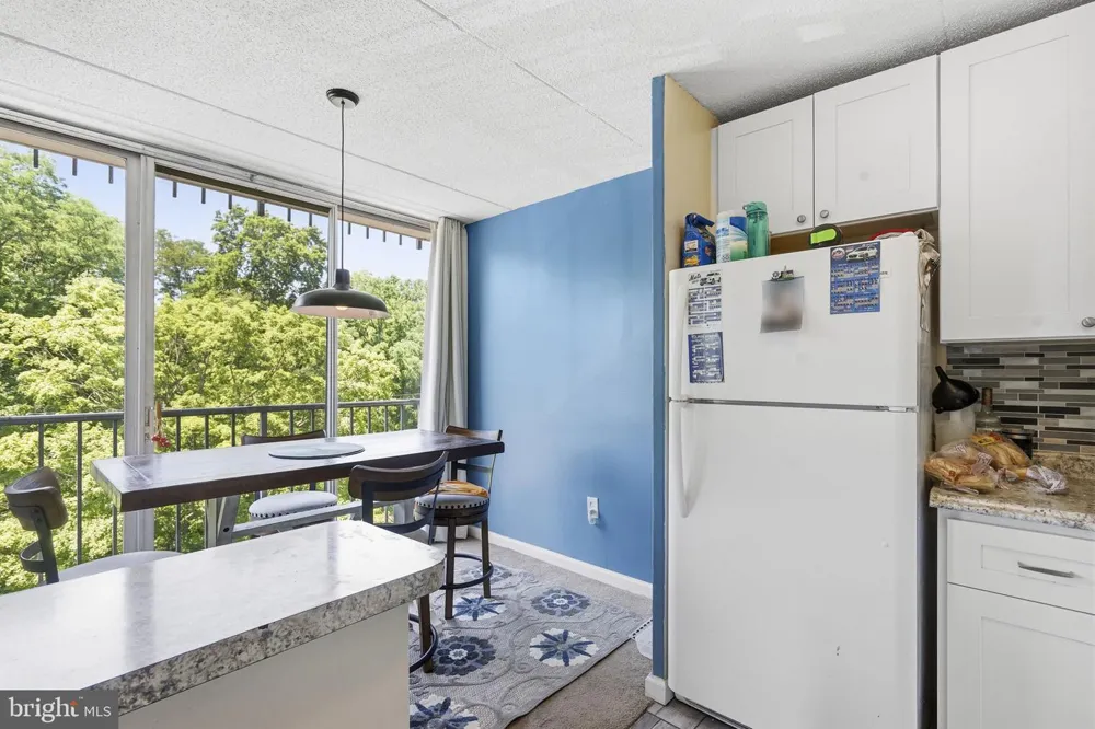 526 PLAYA DEL SOL Cherry Hill, NJ 08002