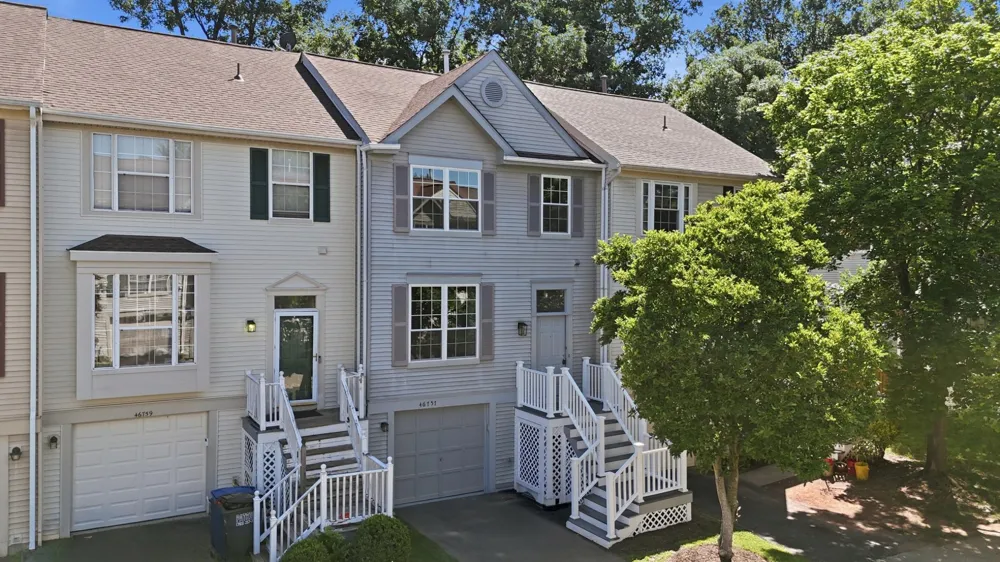 46757 HOBBLEBUSH TERRACE Sterling, VA 20164