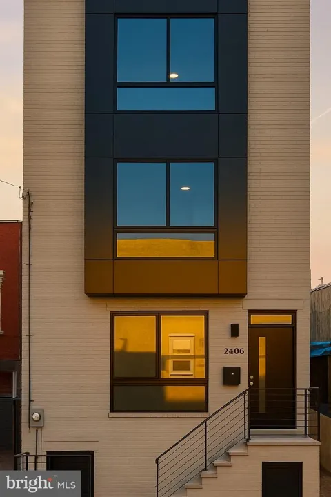 2406 HOWARD STREET