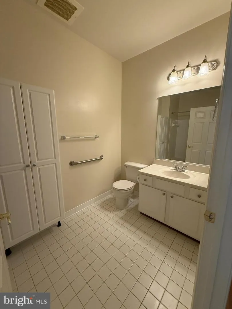 10205 WINCOPIN CIRCLE #302 Columbia, MD 21044