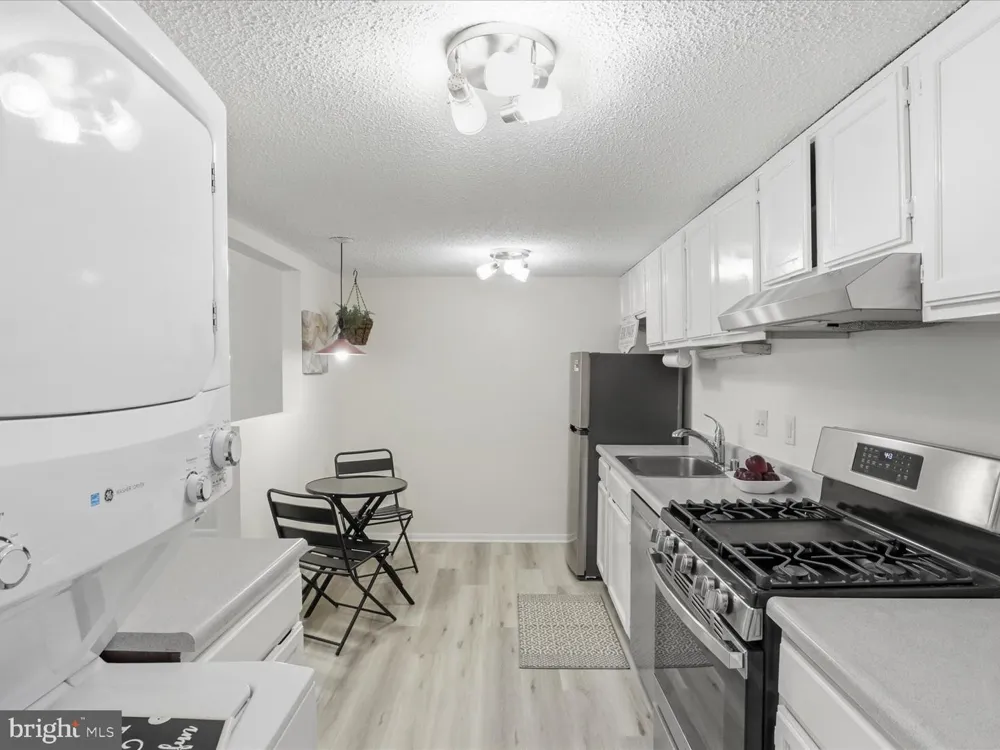 11809 BRETON COURT #2B Reston, VA 20191