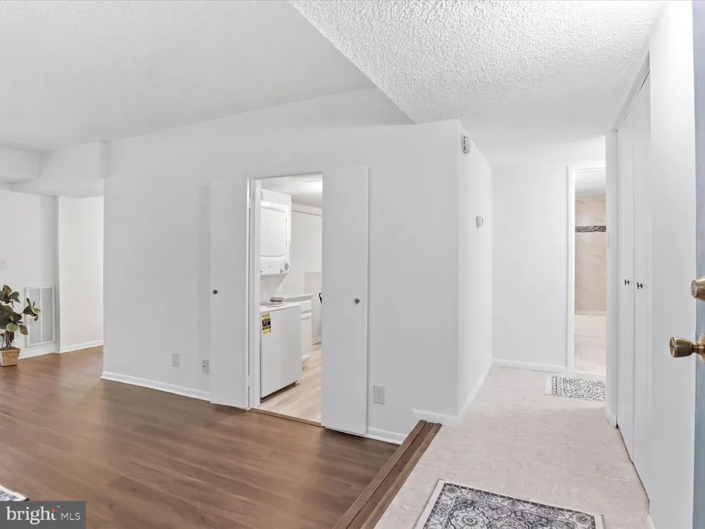 11809 BRETON COURT #2B Reston, VA 20191