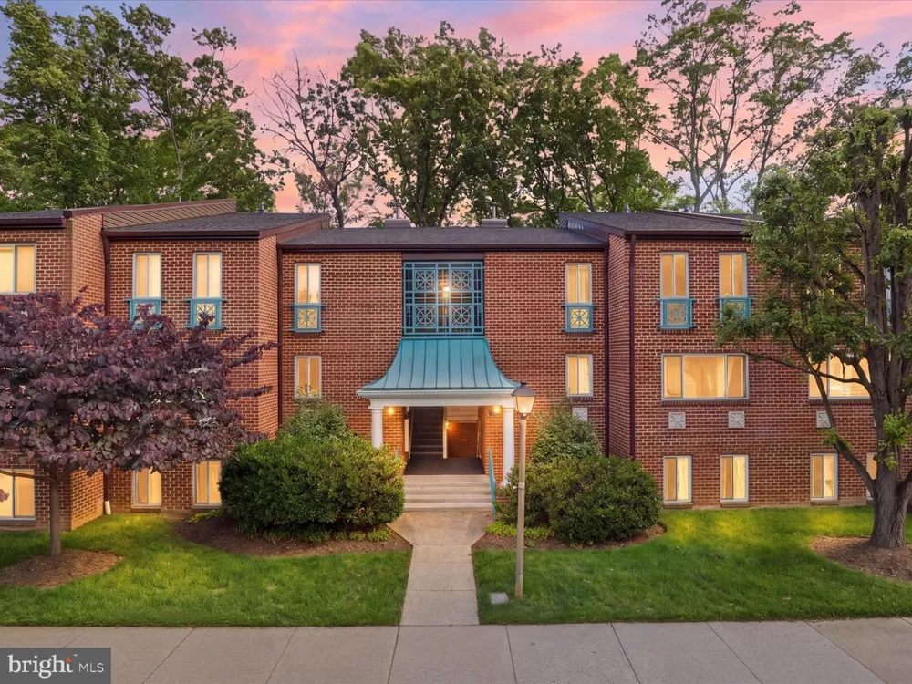 11809 BRETON COURT #2B Reston, VA 20191