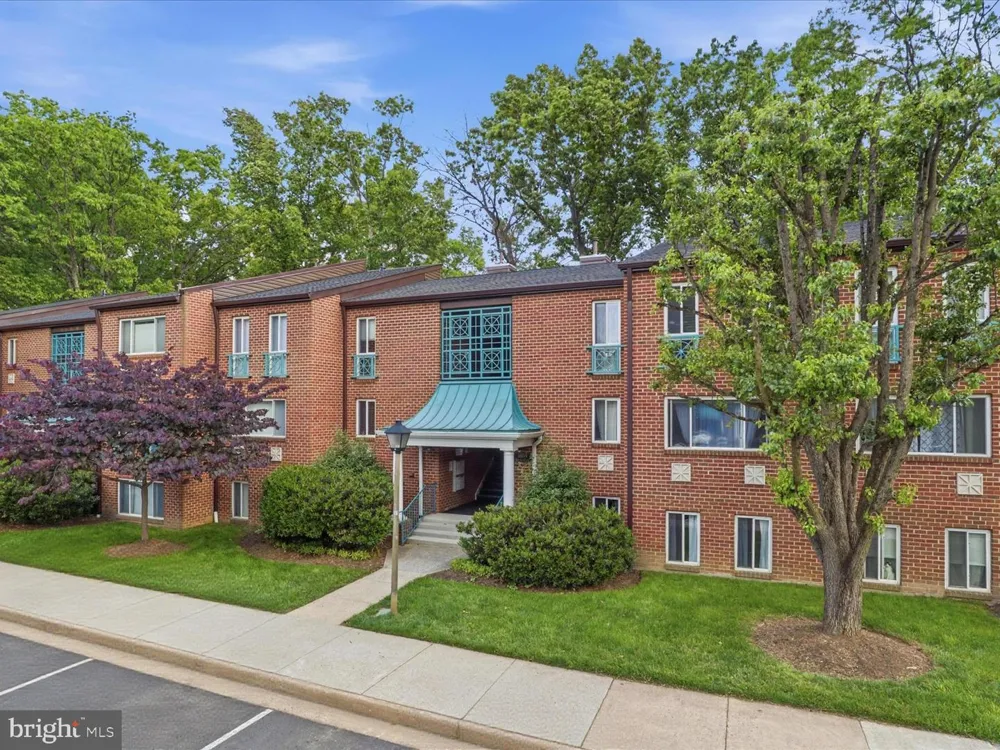 11809 BRETON COURT #2B Reston, VA 20191