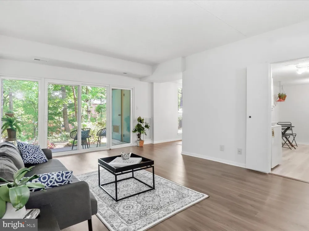 11809 BRETON COURT #2B Reston, VA 20191