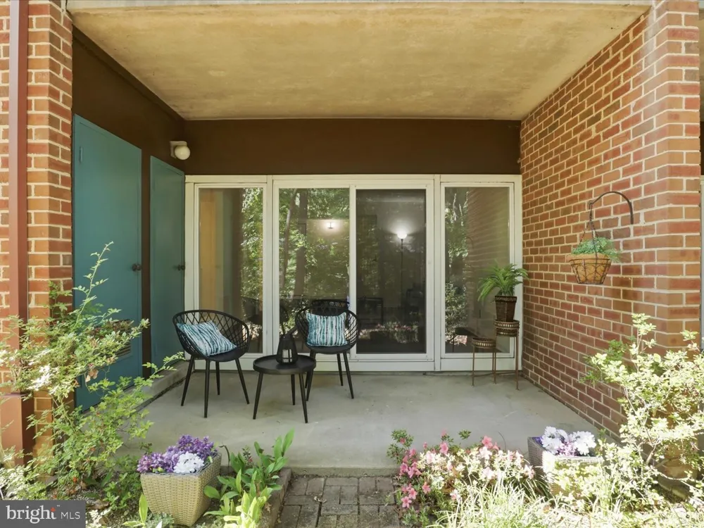 11809 BRETON COURT #2B Reston, VA 20191