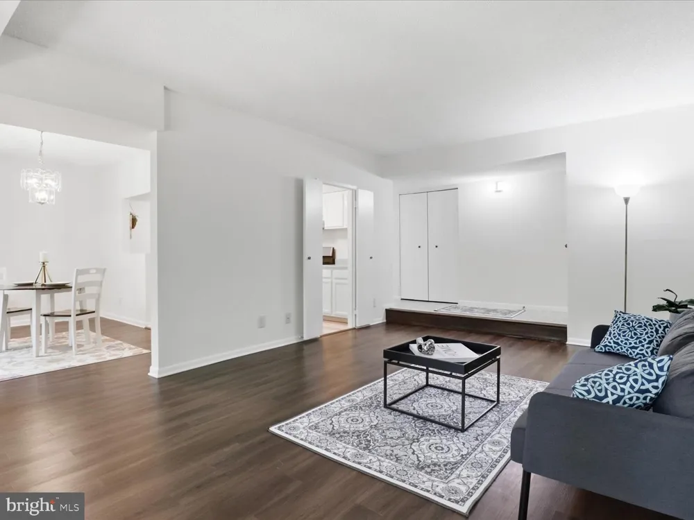 11809 BRETON COURT #2B Reston, VA 20191