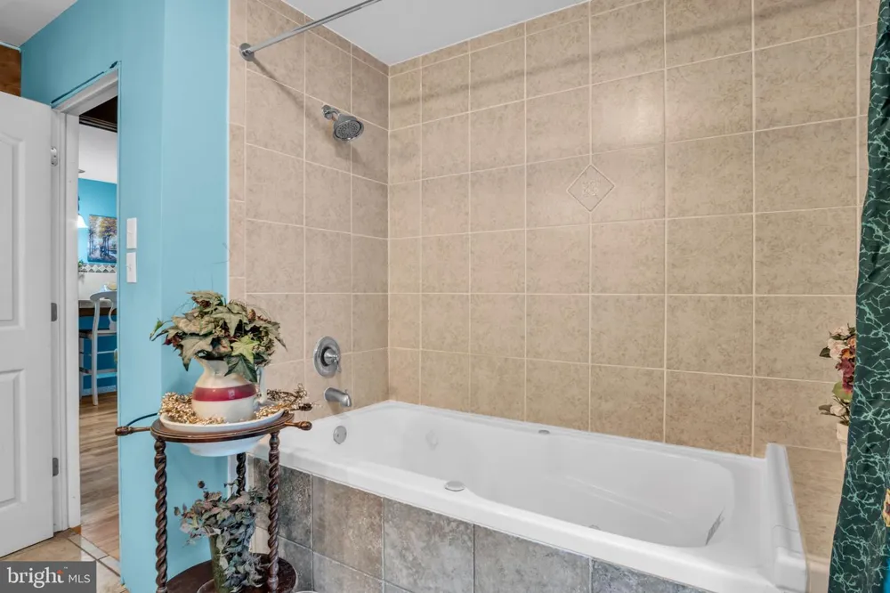 121 RAVINE LN Newport, PA 17074