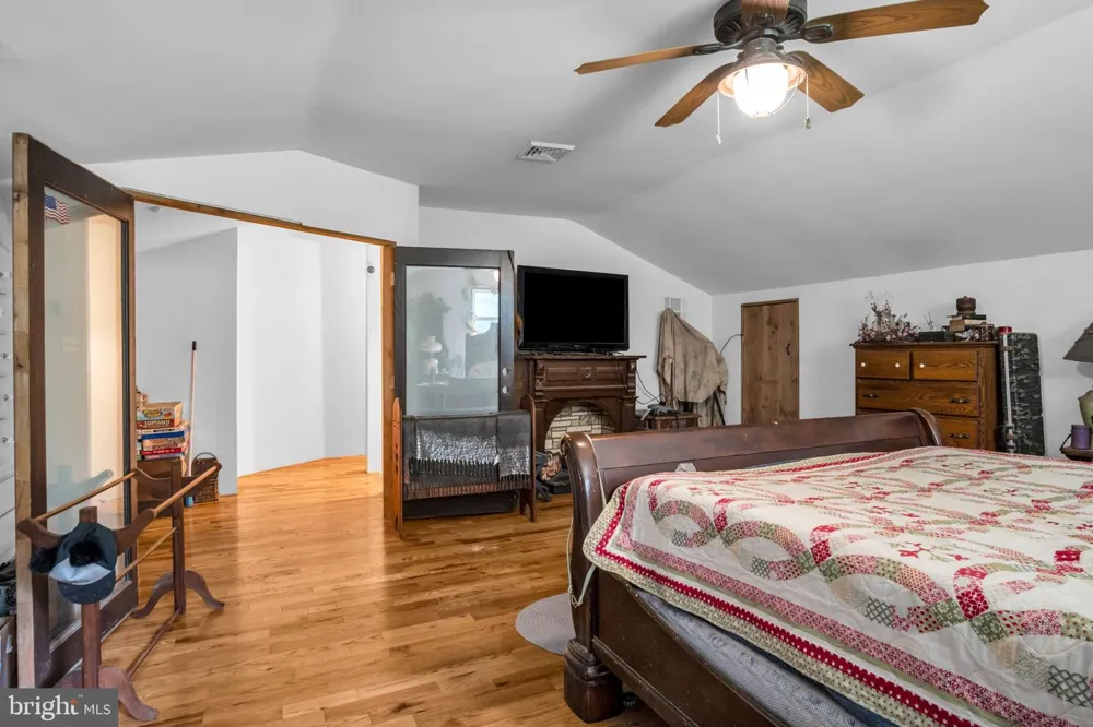 121 RAVINE LN Newport, PA 17074