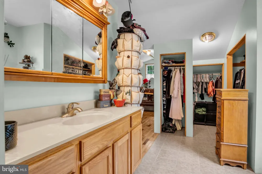121 RAVINE LN Newport, PA 17074