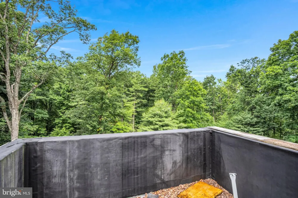 121 RAVINE LN Newport, PA 17074