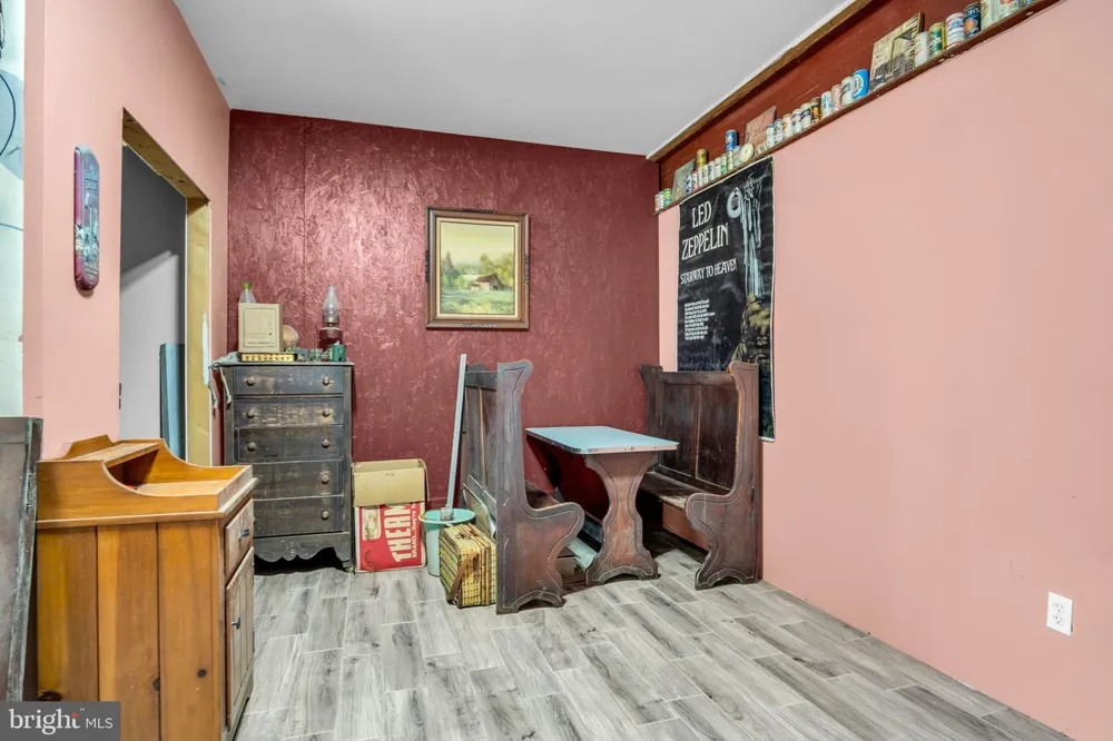 121 RAVINE LN Newport, PA 17074
