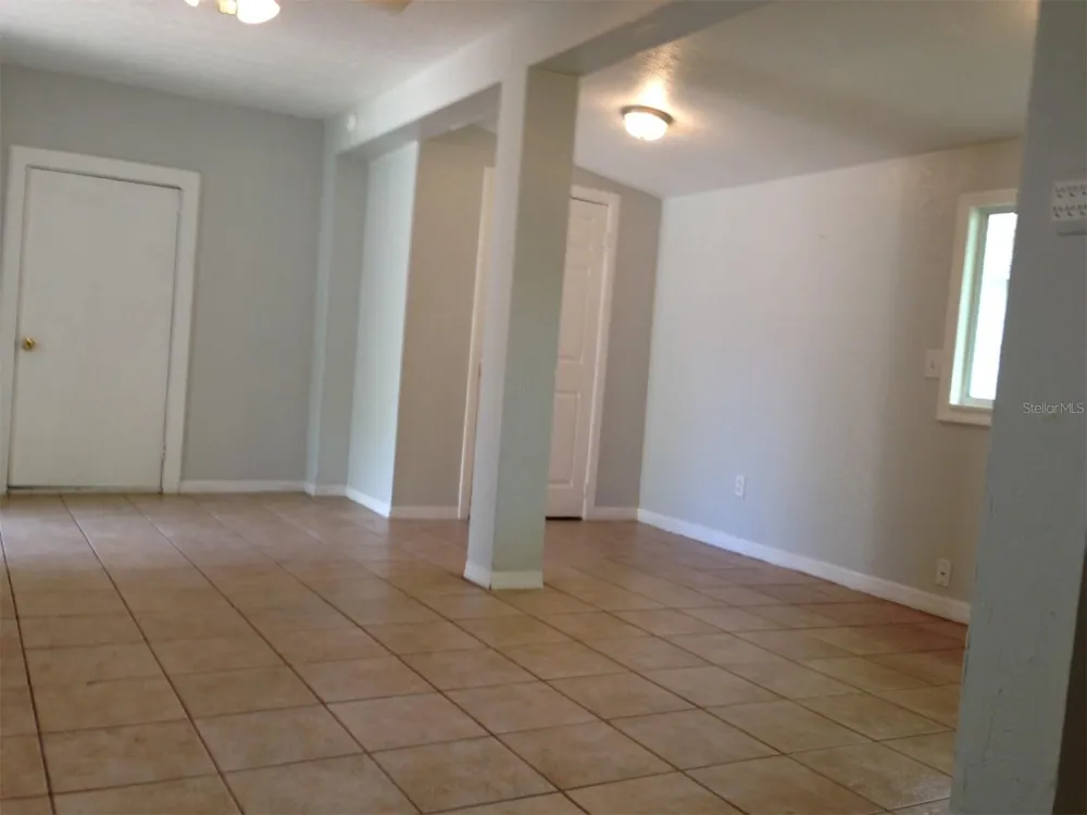 1328 CLOVERLAWN AVENUE #B Orlando, FL 32806