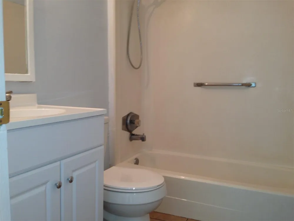 1328 CLOVERLAWN AVENUE #B Orlando, FL 32806
