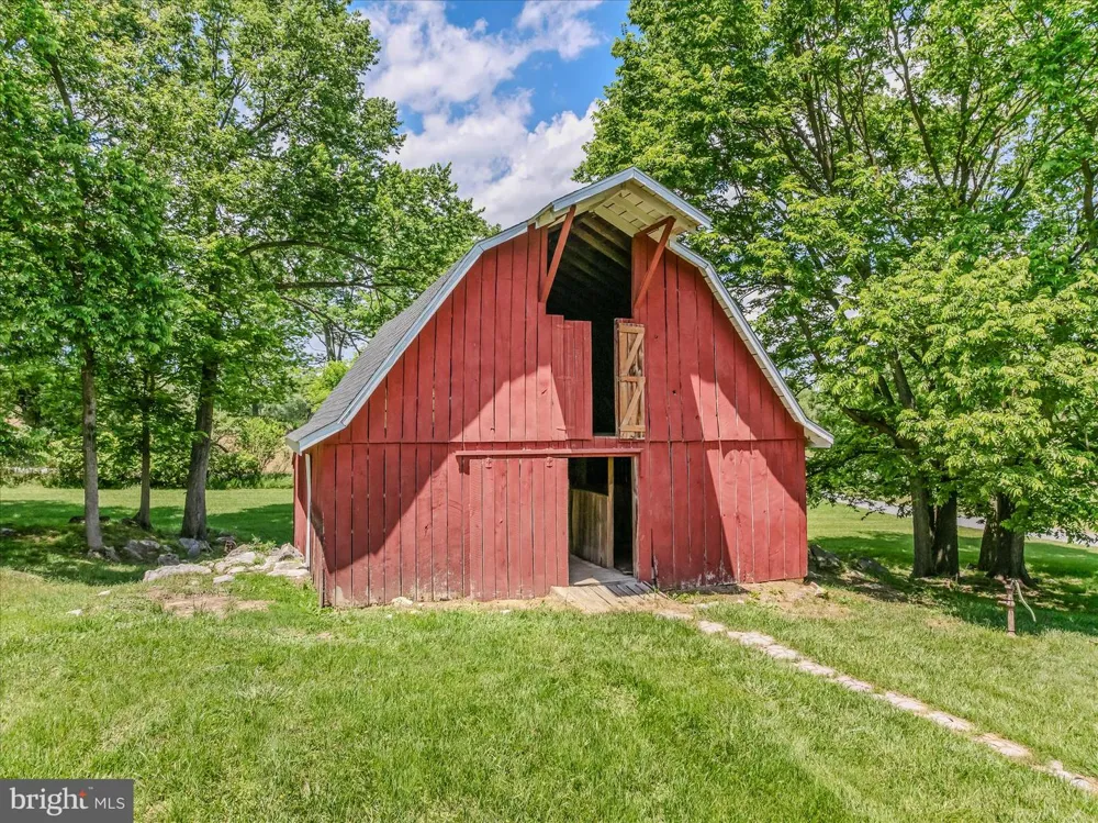 637 PERSIMMON LANE Shepherdstown, WV 25443