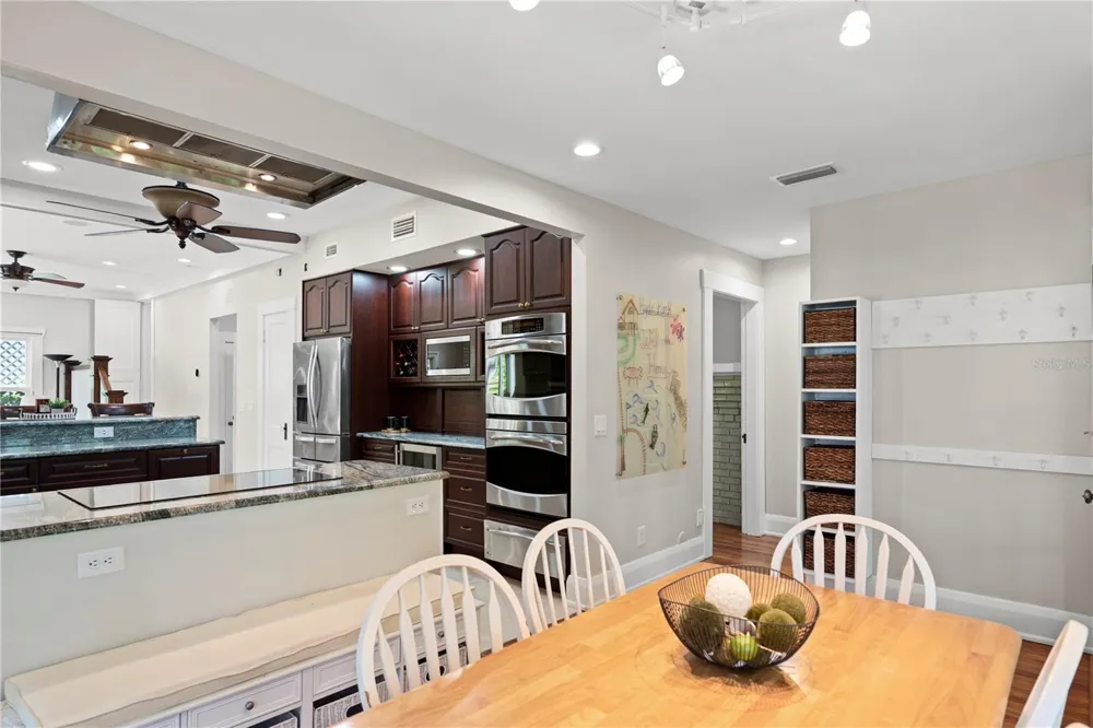 703 S EDISON AVENUE Tampa, FL 33606