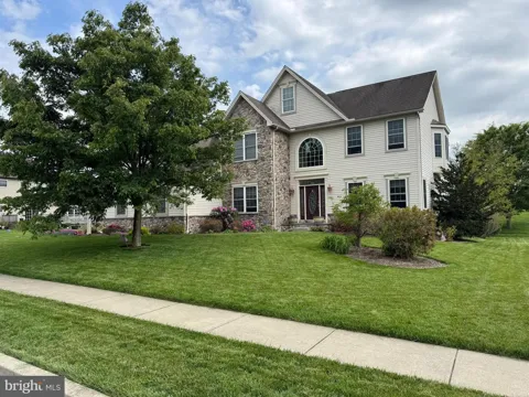 7329 COBBLE STONE DRIVE