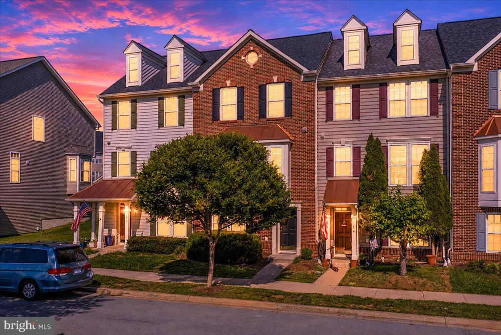 18 DAVIS STREET Charles Town, WV 25414