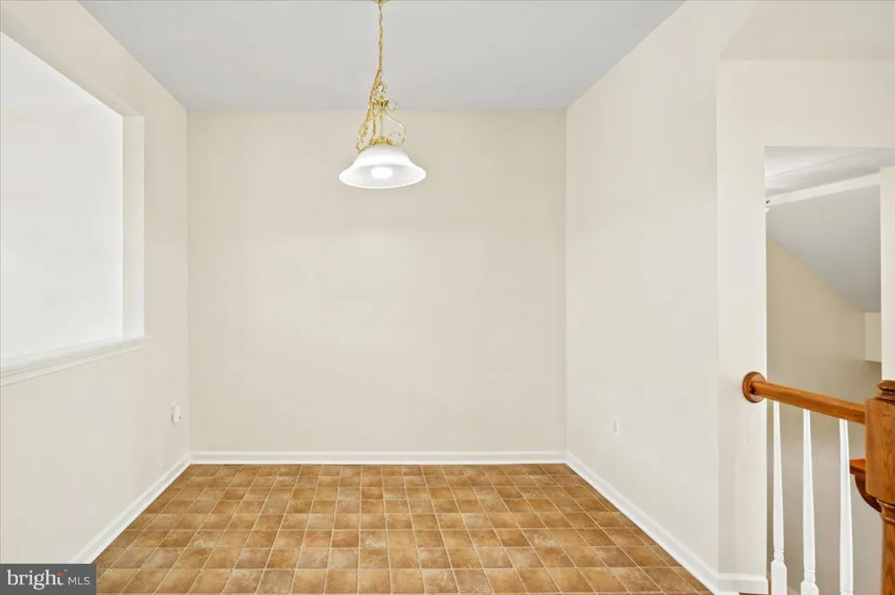 18 DAVIS STREET Charles Town, WV 25414