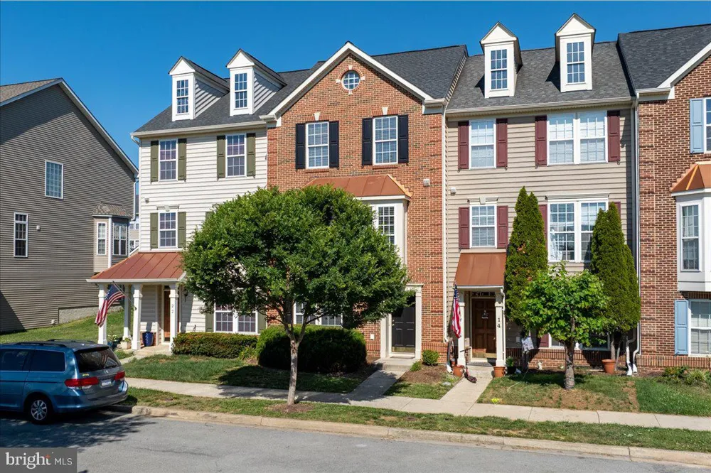 18 DAVIS STREET Charles Town, WV 25414