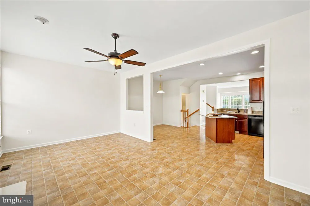 18 DAVIS STREET Charles Town, WV 25414