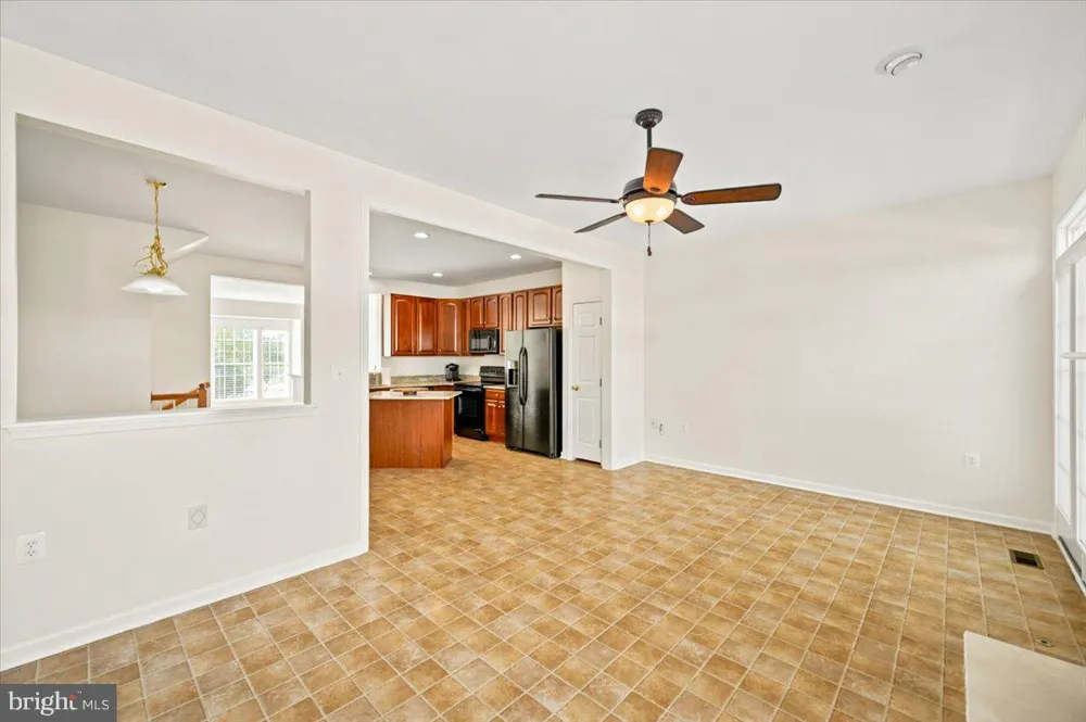 18 DAVIS STREET Charles Town, WV 25414