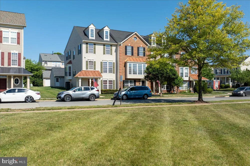 18 DAVIS STREET Charles Town, WV 25414