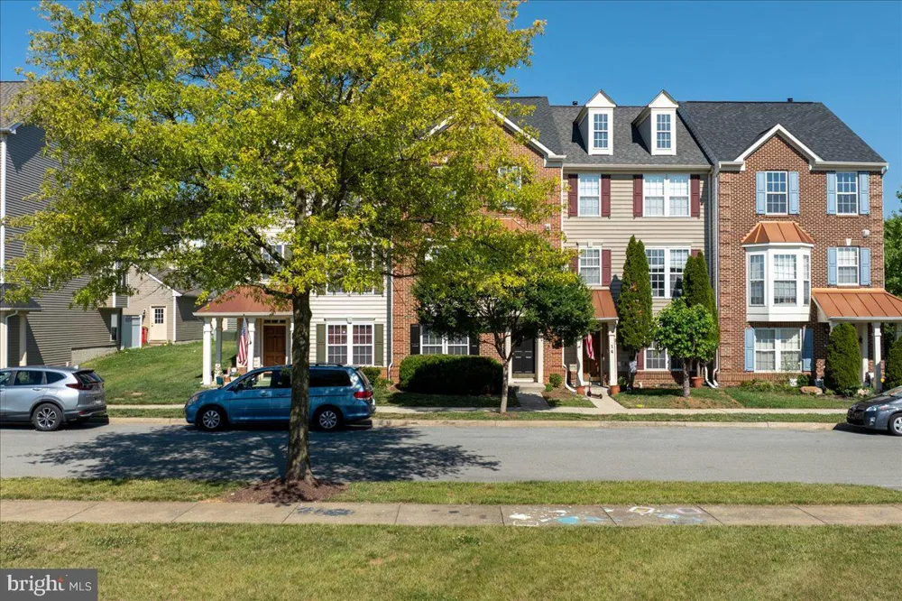 18 DAVIS STREET Charles Town, WV 25414