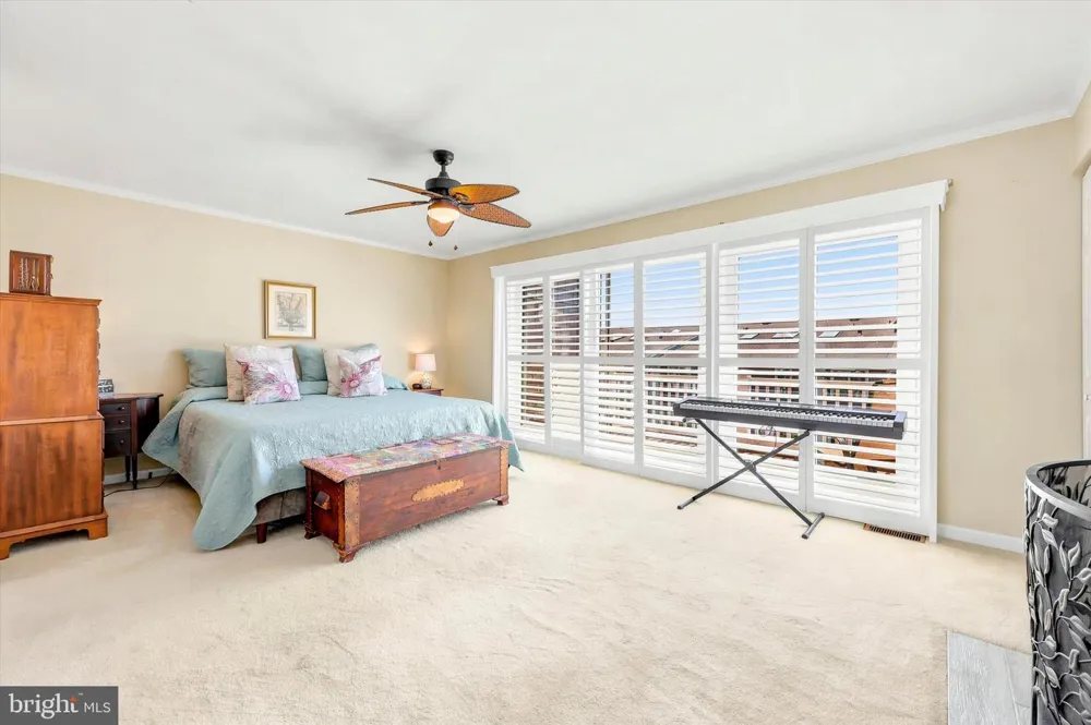 710 HARBOUR COVE Somers Point, NJ 08244